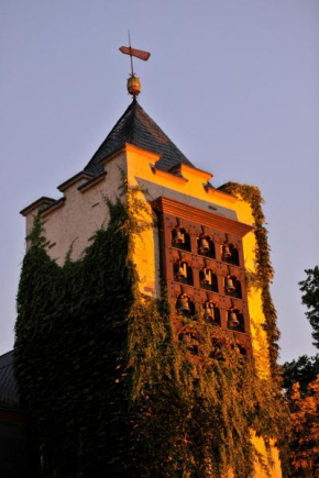  Breuer's Rüdesheimer Schloss  Рюдесхайм-На-Рейне